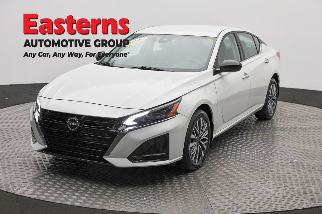Used 2023 Nissan Altima 2.5 SV