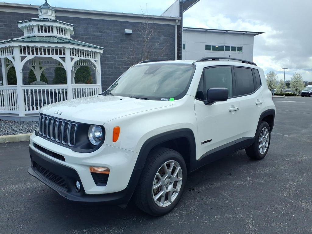 Used 2022 Jeep Renegade Latitude AWD/4WD image 2