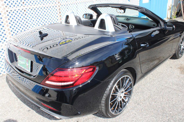 Used 2019 Mercedes-Benz SLC 300 image 11