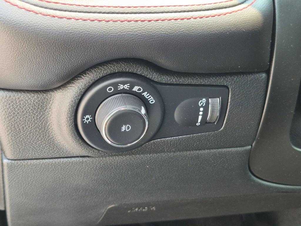 Used 2023 Dodge Durango R/T AWD/4WD image 16
