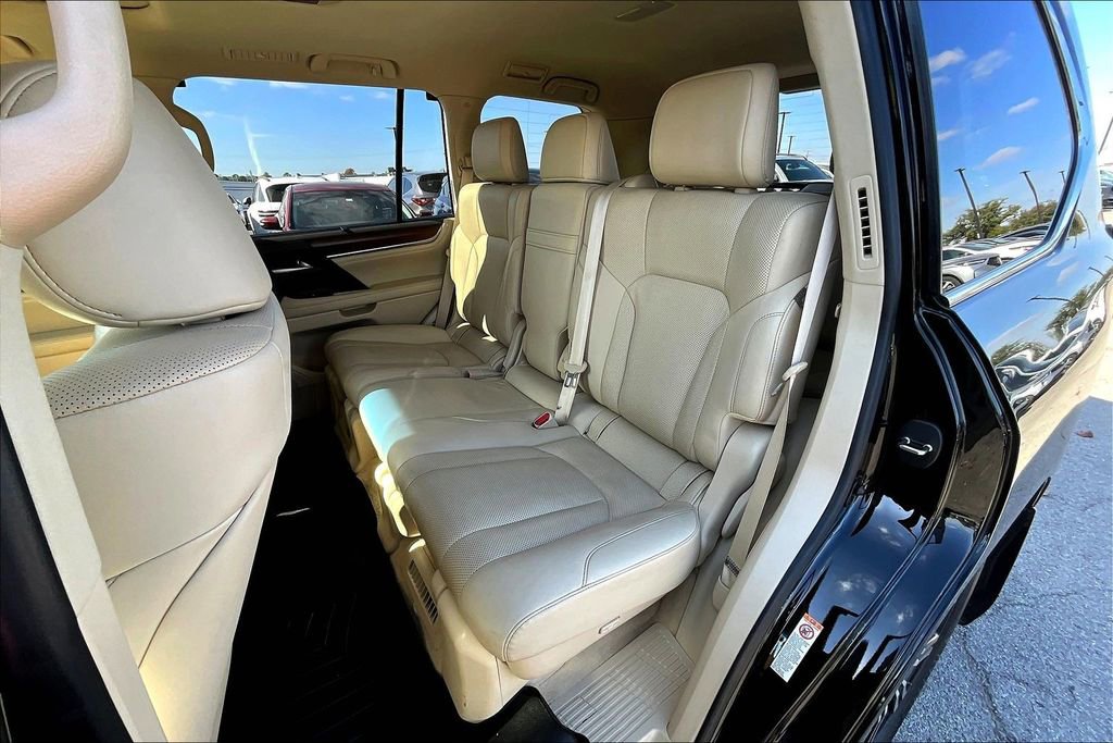 Used 2018 Lexus LX 570 4WD image 34