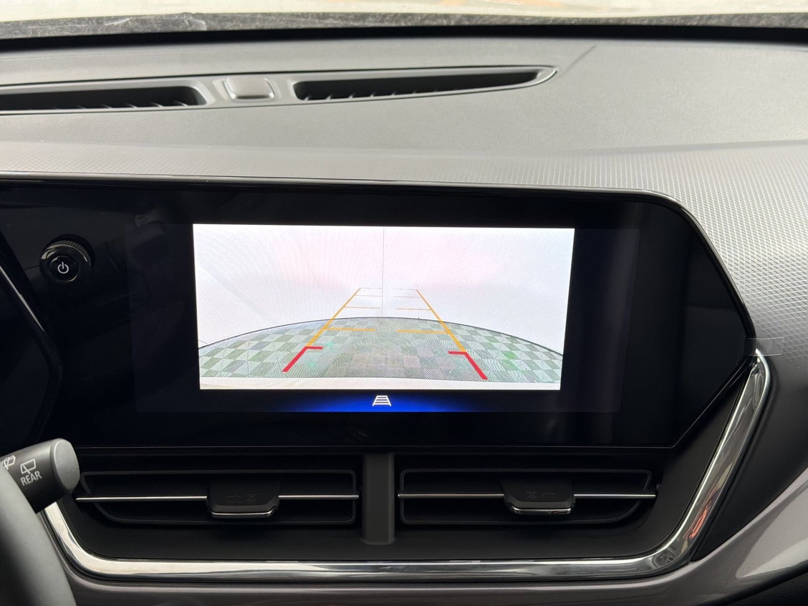 New 2026 Chevrolet Trax ACTIV w/ Sunroof Package image 19