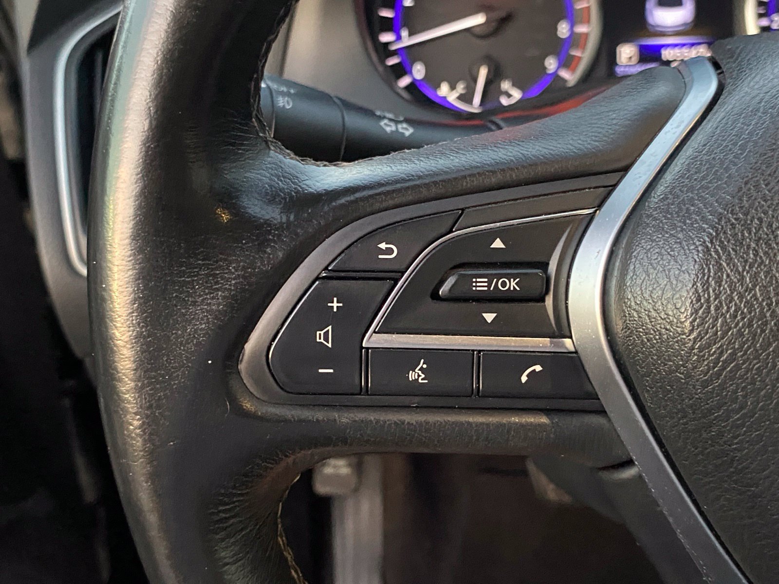 Used 2019 INFINITI Q60 3.0t Luxe w/ Essential Package AWD/4WD image 27