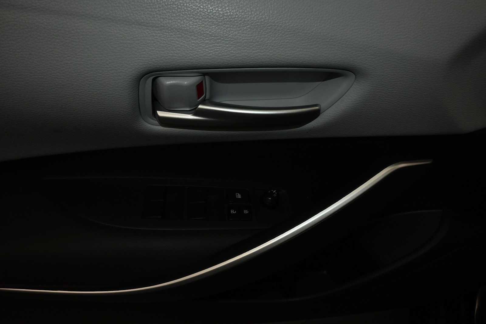 Used 2024 Toyota Corolla SE FWD image 11