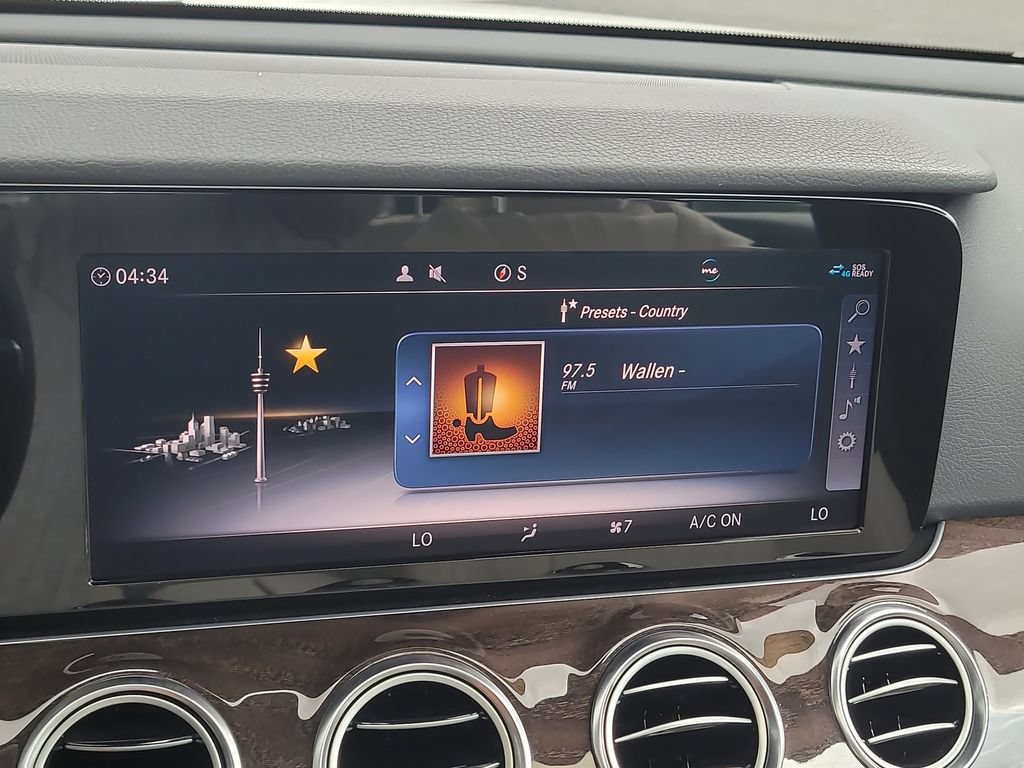 Used 2019 Mercedes-Benz E 300 image 22