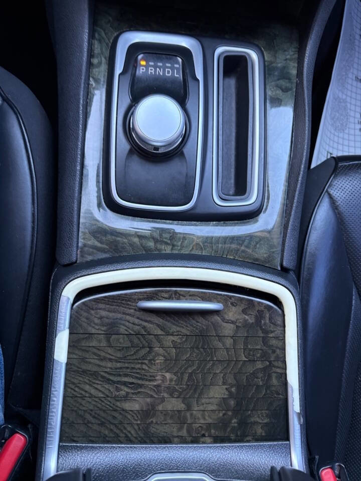 Used 2018 Chrysler 300 Limited image 23