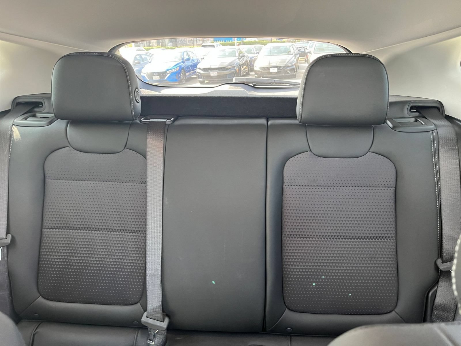Used 2025 Chevrolet Trax LT FWD image 39