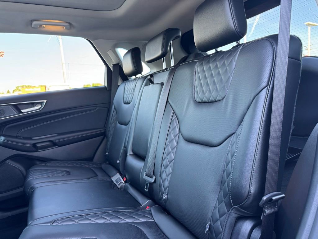 Certified 2024 Ford Edge Titanium w/ Equipment Group 301A AWD/4WD image 8