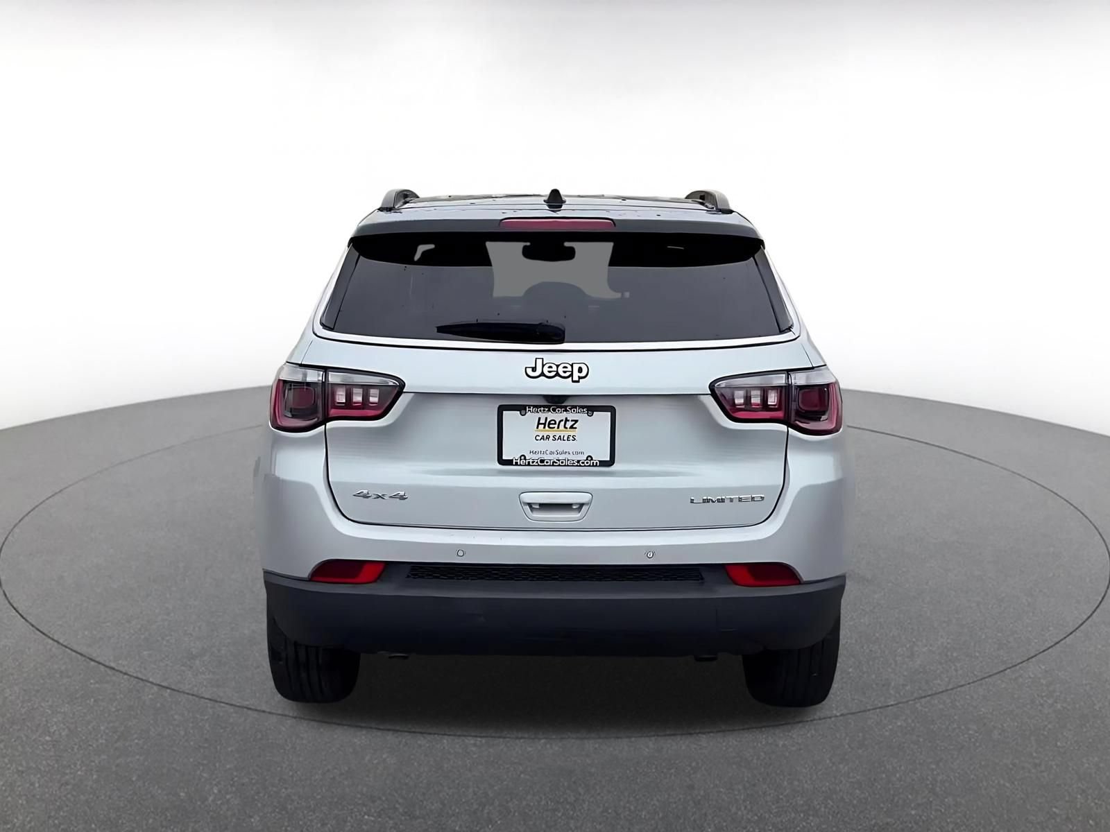 Used 2025 Jeep Compass Limited AWD/4WD image 12