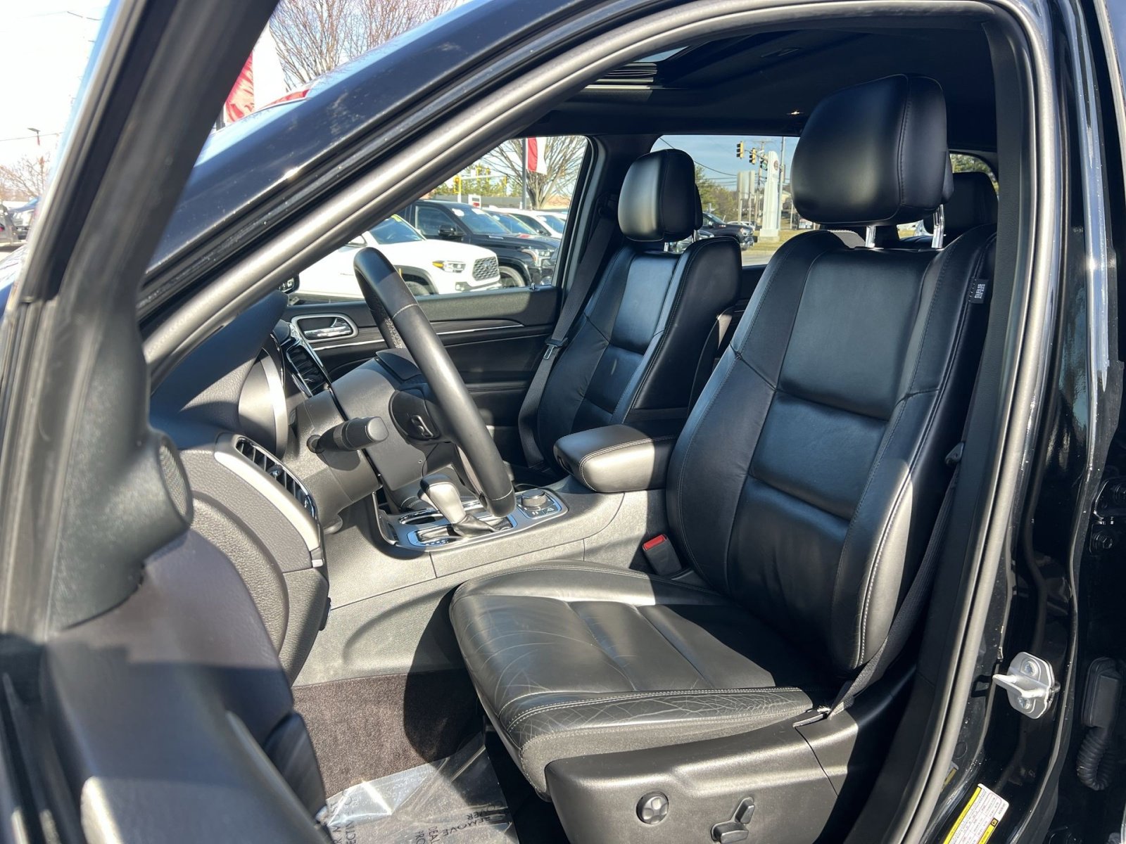 Used 2019 Jeep Grand Cherokee Limited image 13