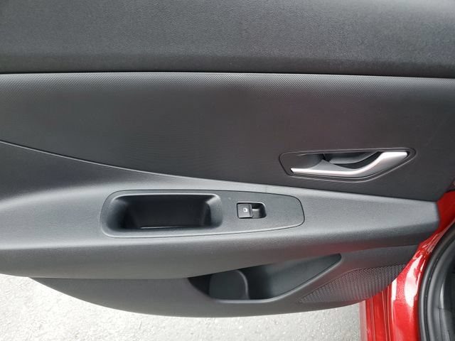 Certified 2024 Hyundai Elantra SEL FWD image 15