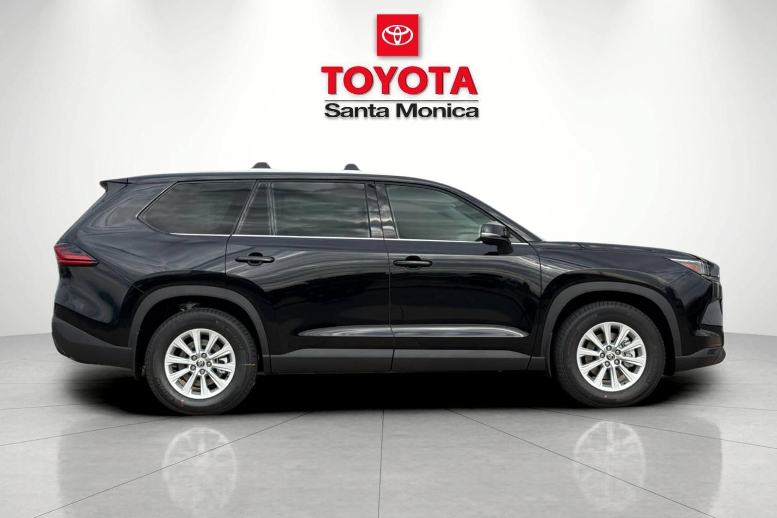 New 2026 Toyota Grand Highlander AWD Hybrid image 2