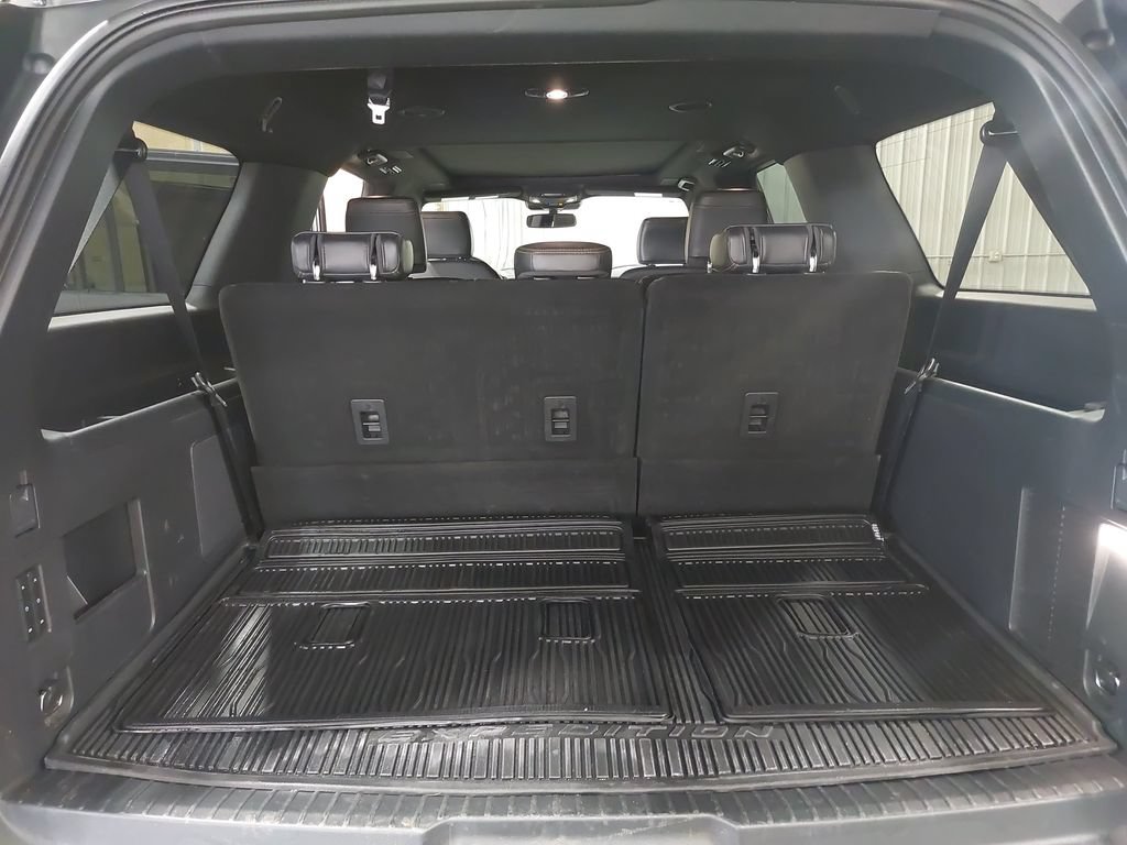 Used 2023 Ford Expedition Max Platinum AWD/4WD image 12