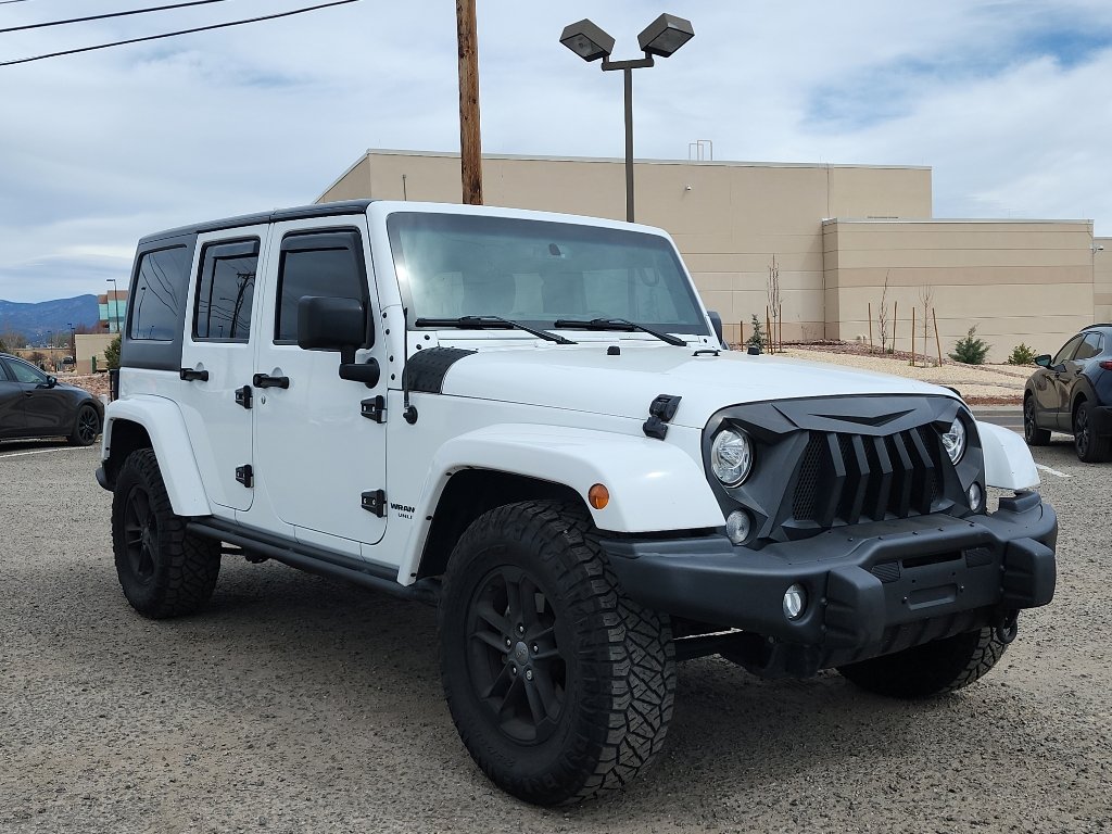 Used 2017 Jeep Wrangler Unlimited Sahara AWD/4WD image 3