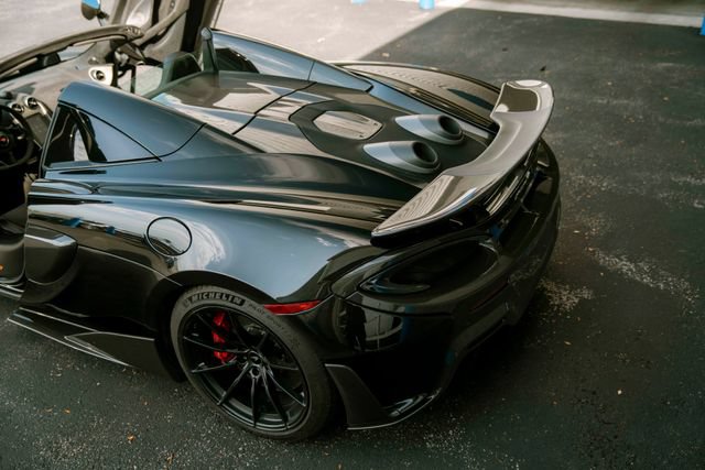 Used 2020 McLaren 600LT Spider RWD image 31
