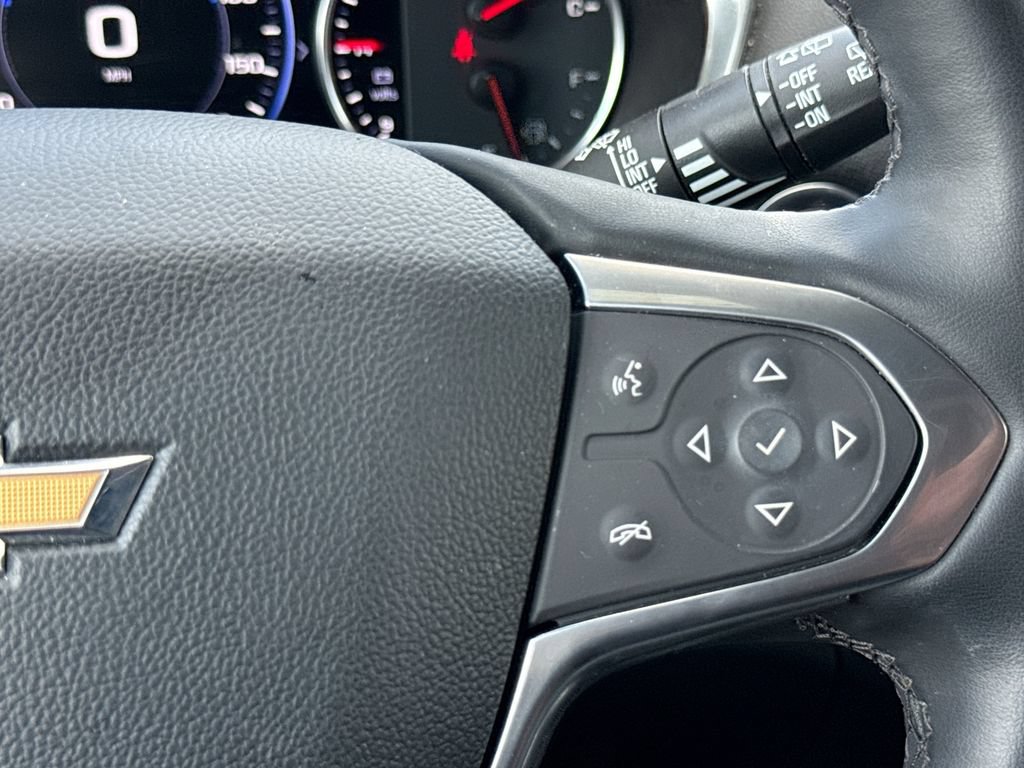 Used 2023 Chevrolet Traverse High Country FWD image 27