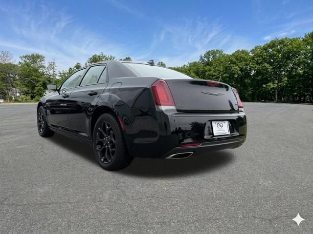 Used 2023 Chrysler 300 Touring w/ Sport Appearance Package AWD/4WD image 6