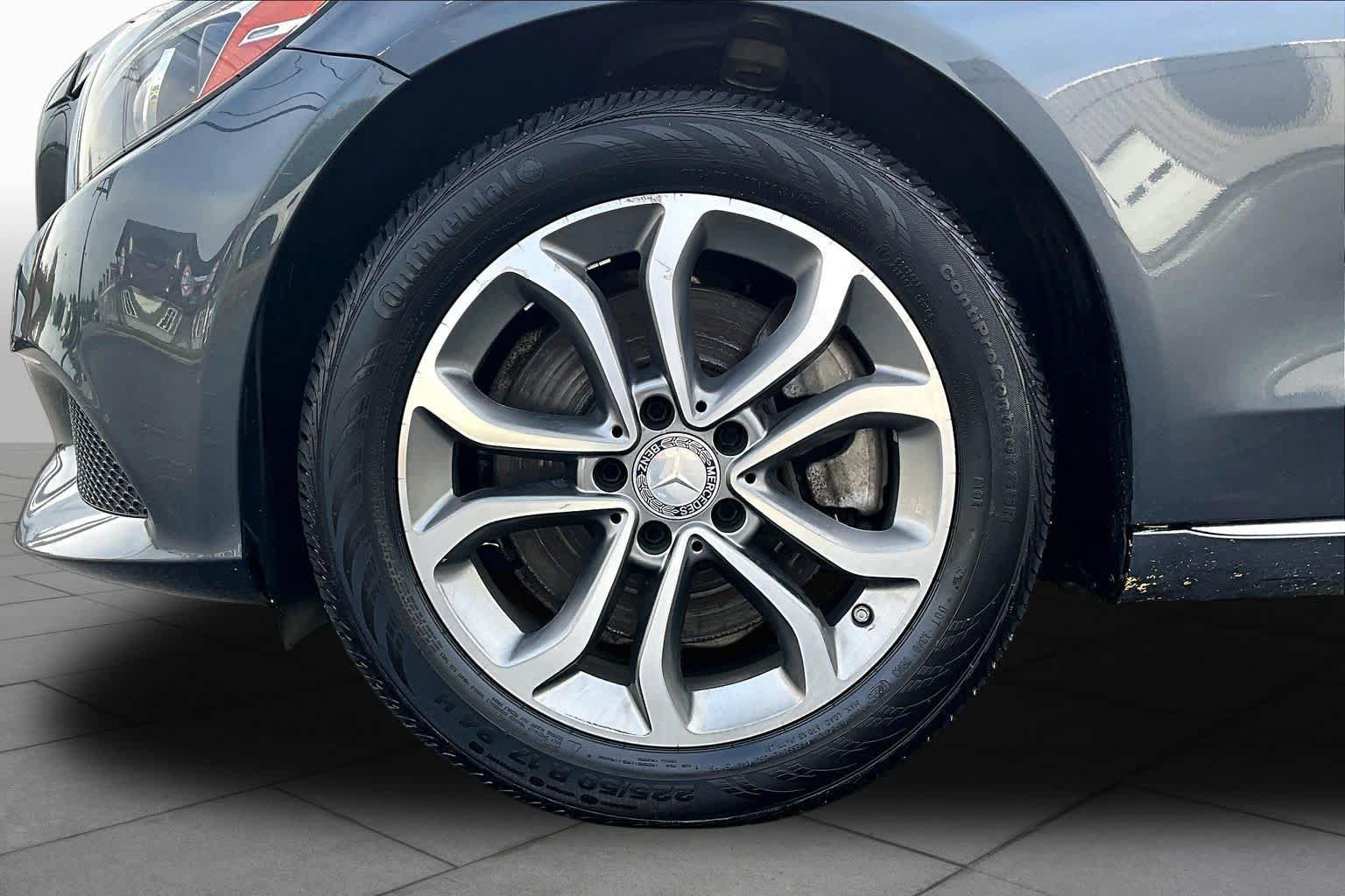Used 2016 Mercedes-Benz C 300 4MATIC Sedan image 11