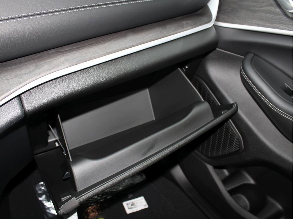 New 2025 Jeep Grand Cherokee Limited image 18