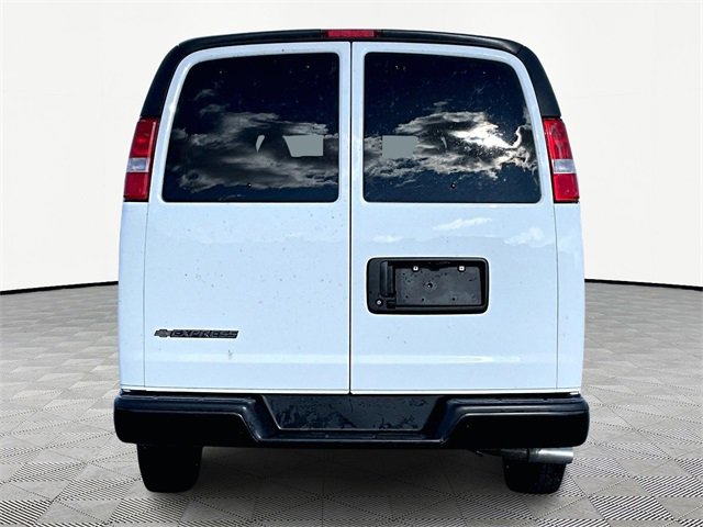 Used 2025 Chevrolet Express 3500 LS image 5