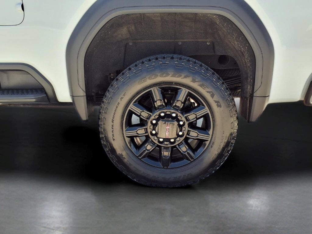 Used 2025 GMC Sierra 2500 AT4 AWD/4WD image 24