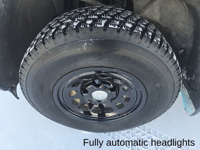 Used 2024 Chevrolet Silverado 1500 W/T w/ Z71 Off-Road Package image 38