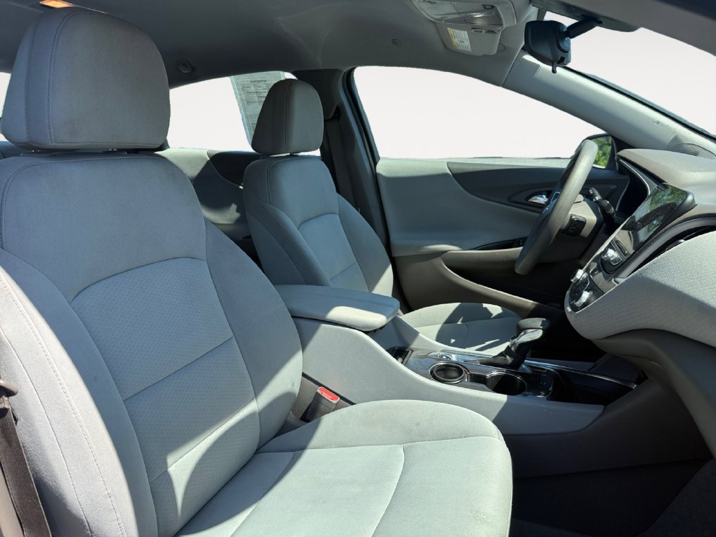 Used 2024 Chevrolet Malibu LT FWD image 15