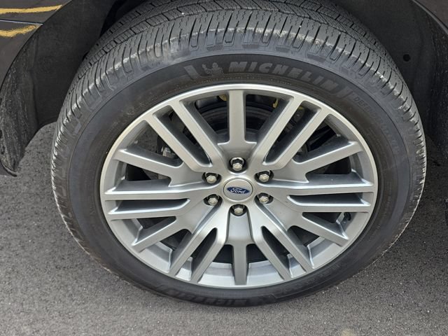 Certified 2023 Ford Expedition Limited AWD/4WD image 5