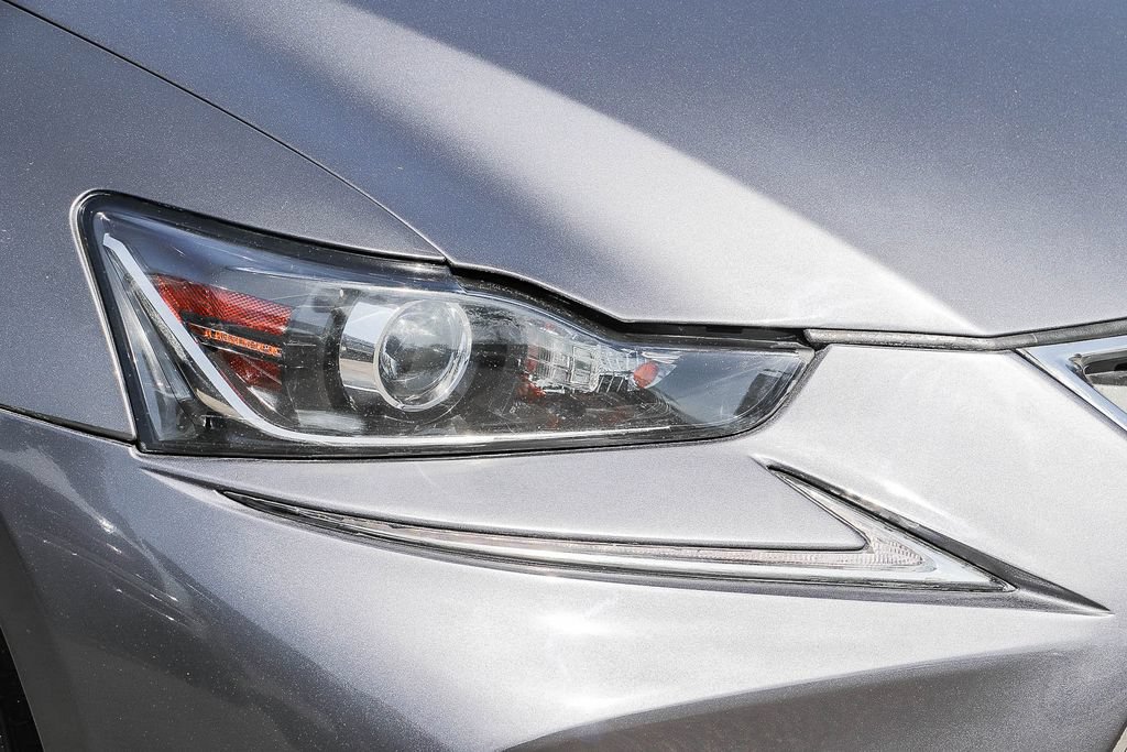 Used 2020 Lexus IS 300 w/ Navigation Package RWD image 4