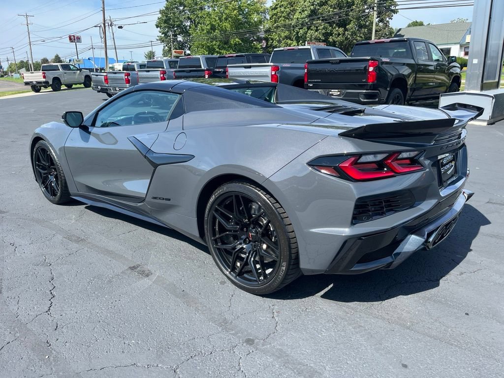 New 2027 Chevrolet Corvette Z06 RWD image 4