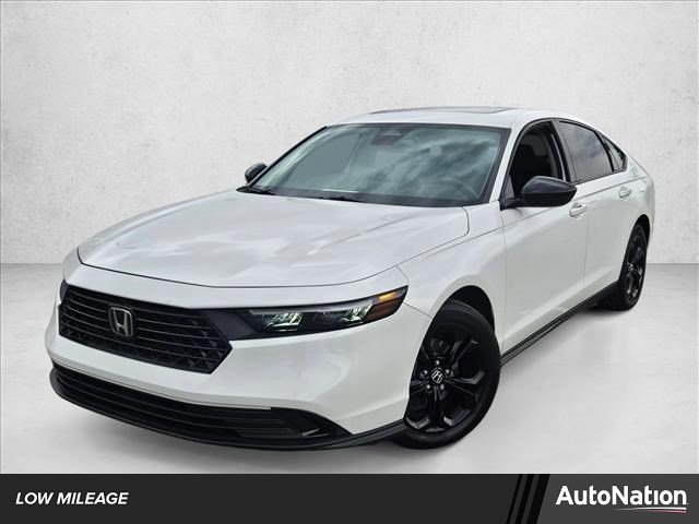 Used 2025 Honda Accord SE image 1