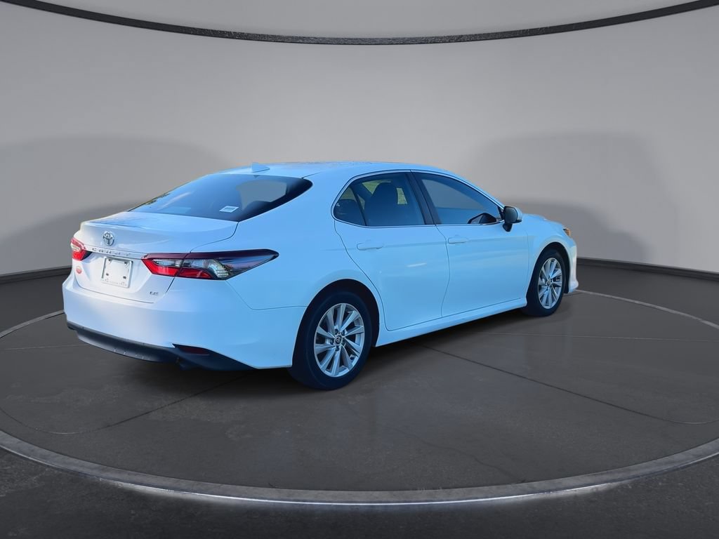 Used 2023 Toyota Camry LE FWD image 8