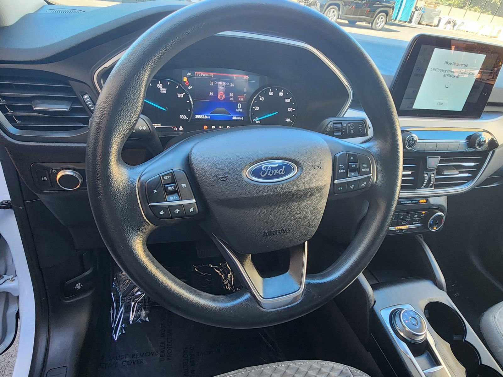 Used 2022 Ford Escape SE image 35