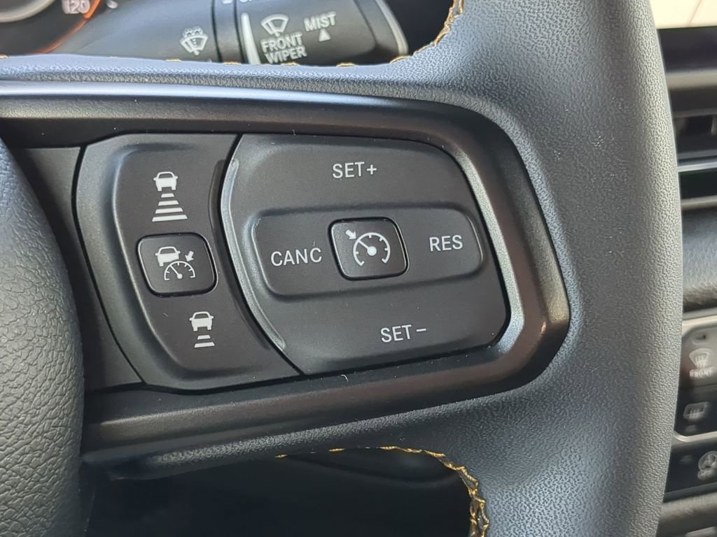 Used 2024 Jeep Gladiator Sport image 18