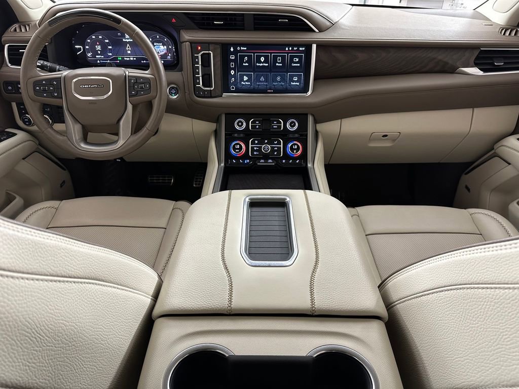 Used 2023 GMC Yukon XL Denali w/ Denali Reserve Package AWD/4WD image 25