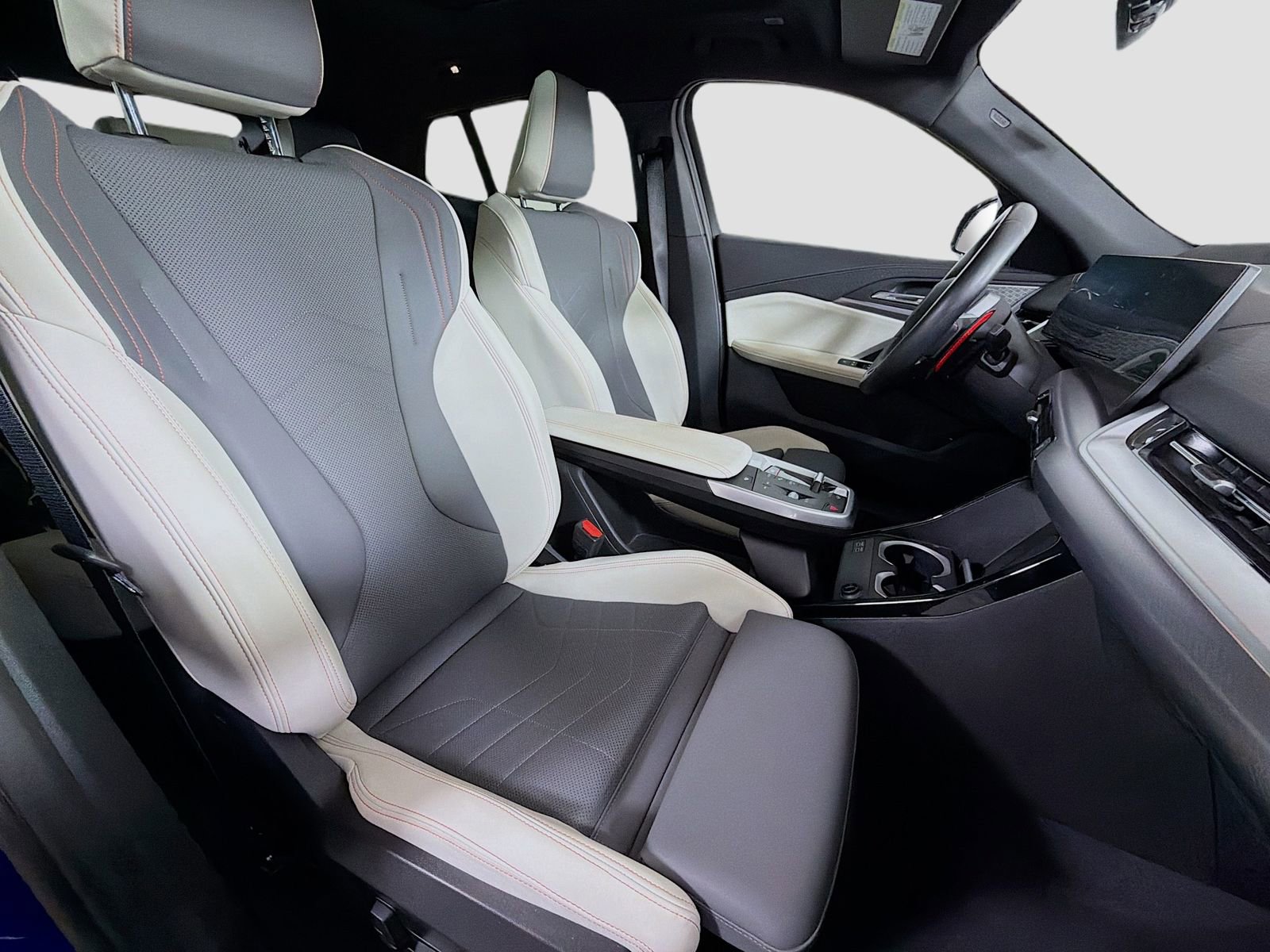 Used 2024 BMW X2 M35i image 30