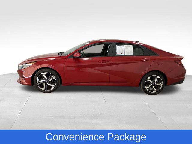 Used 2023 Hyundai Elantra SEL w/ Convenience Package image 2