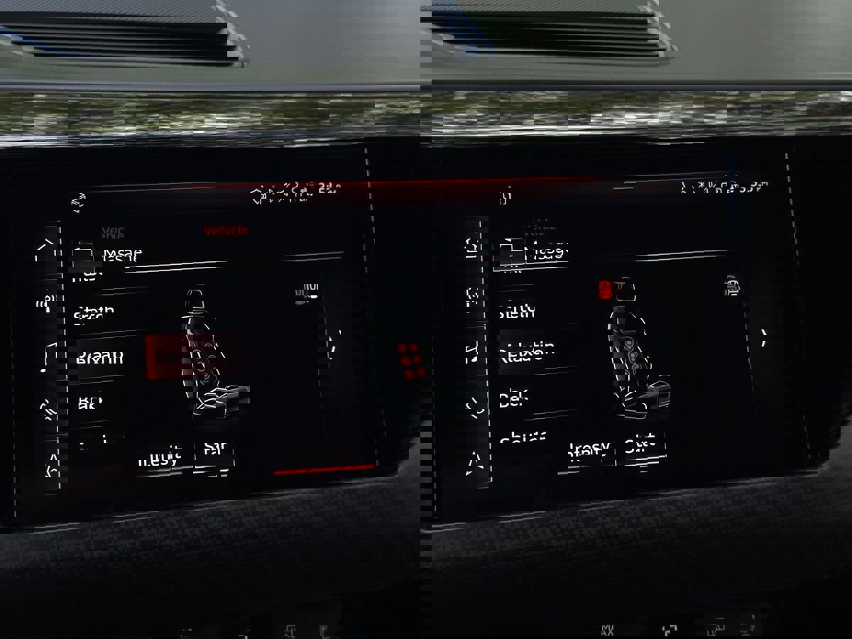 Used 2022 Audi RS e-tron GT w/ Carbon Performance Package image 49