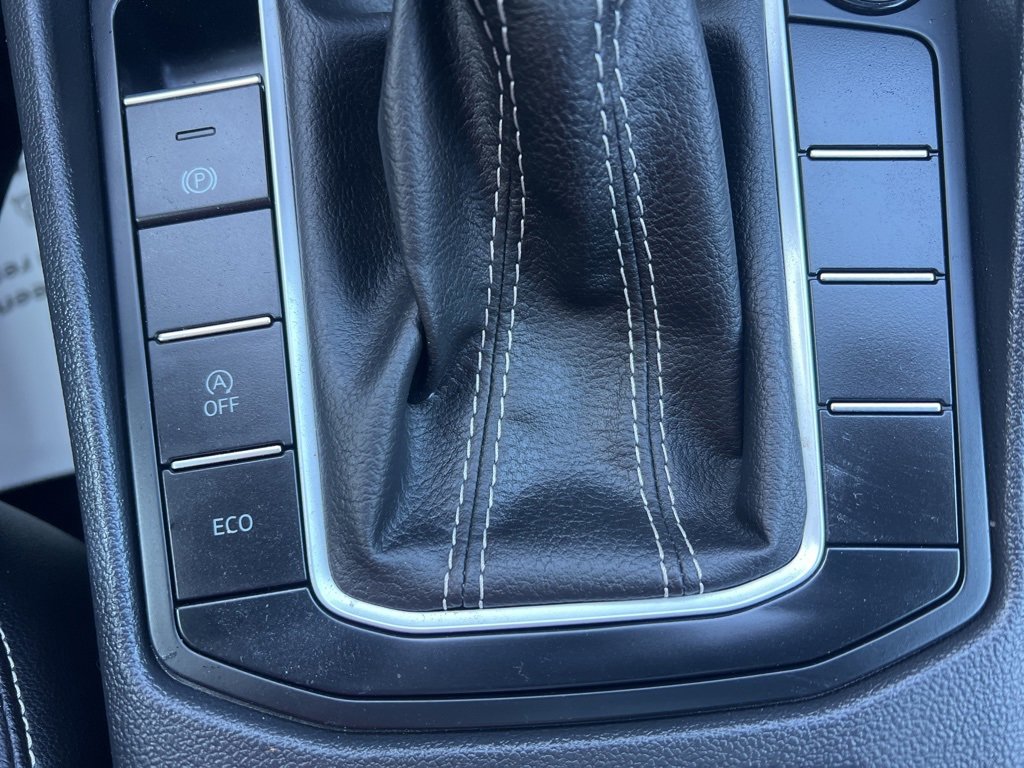 Used 2025 Volkswagen Jetta SE image 18