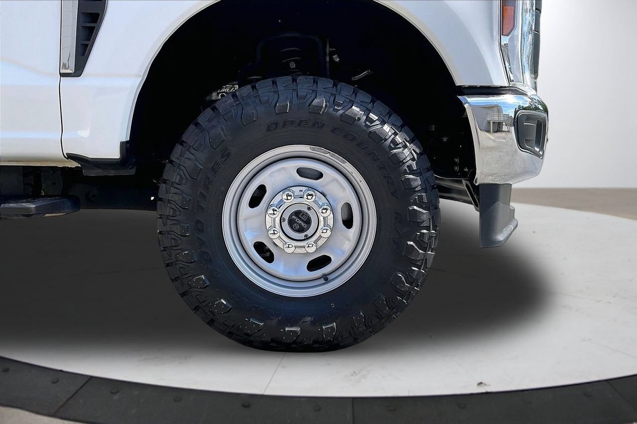 Used 2024 Ford F250 XL w/ XL Chrome Package AWD/4WD image 33