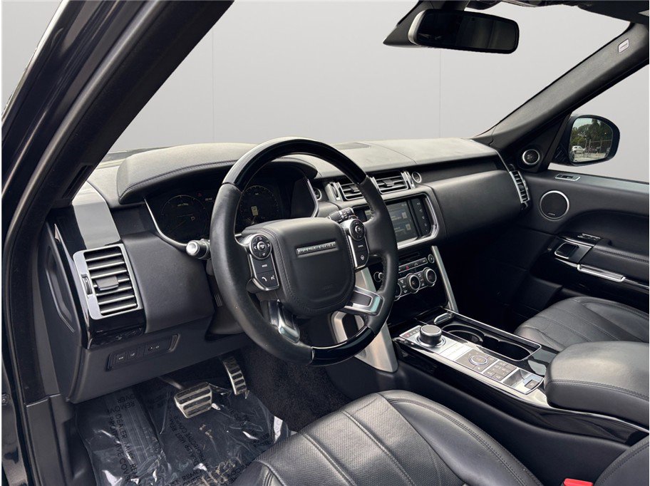 Used 2016 Land Rover Range Rover Supercharged image 6