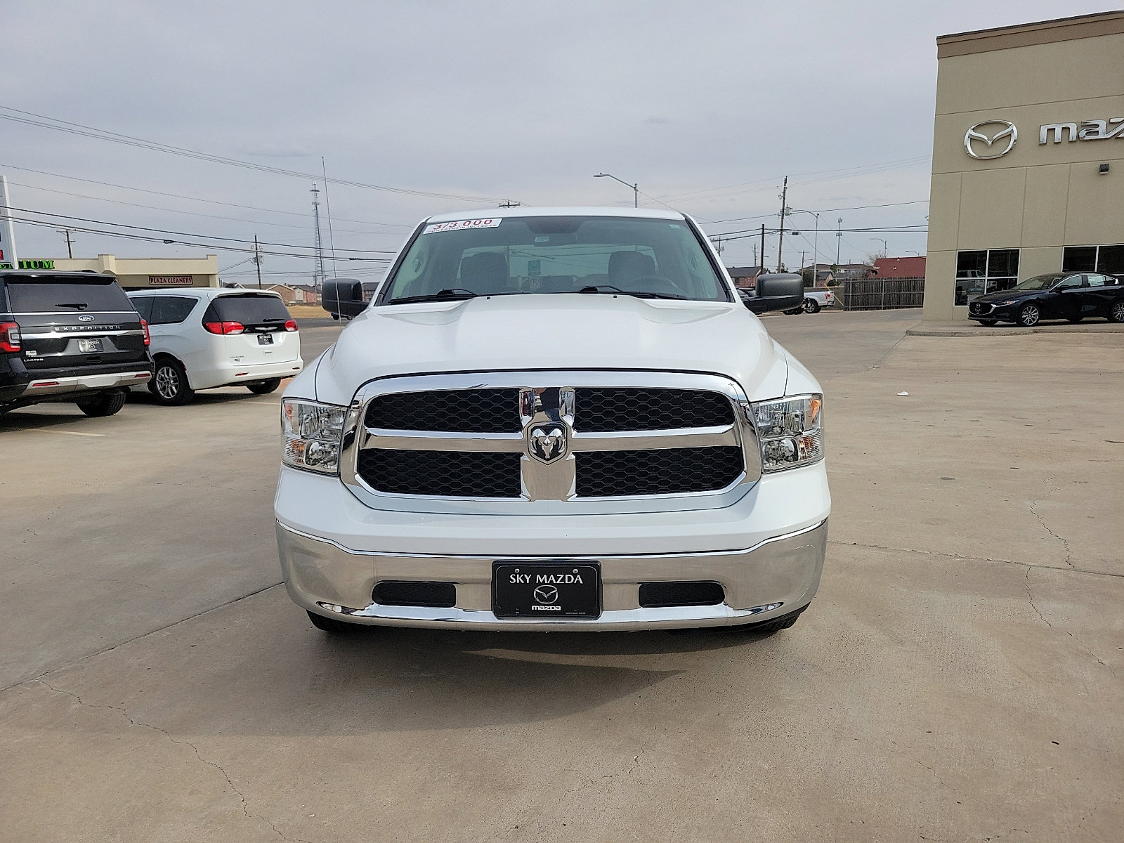 Used 2024 RAM 1500 Classic SLT image 2