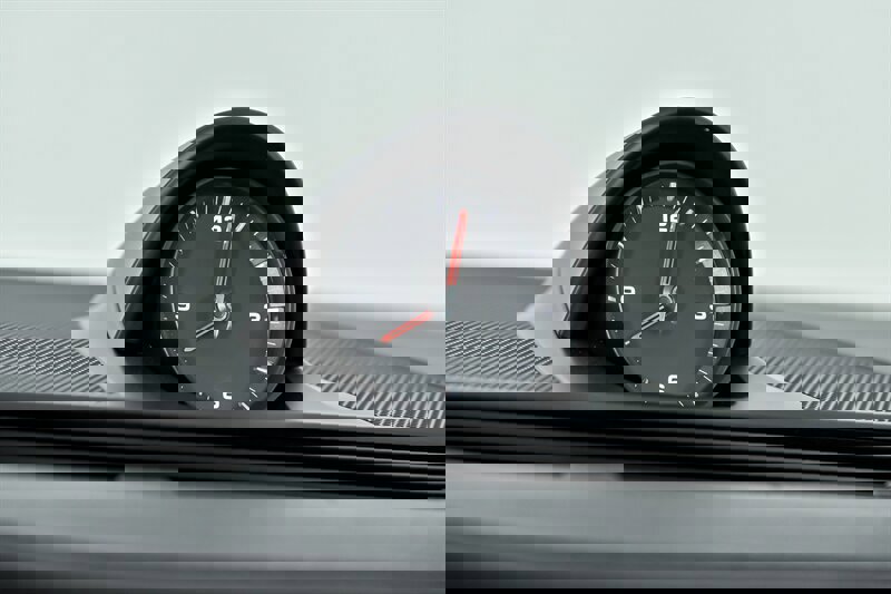 Used 2018 Porsche Panamera 4S image 32