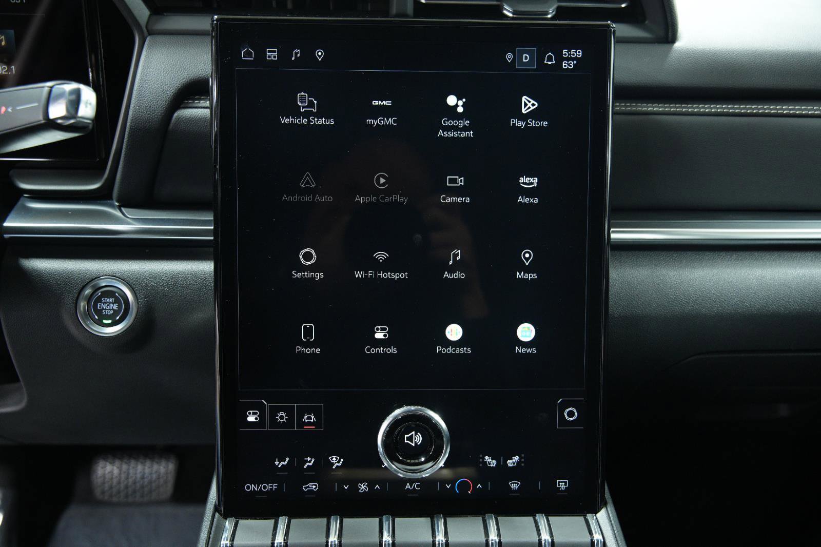 Used 2025 GMC Terrain Elevation image 32