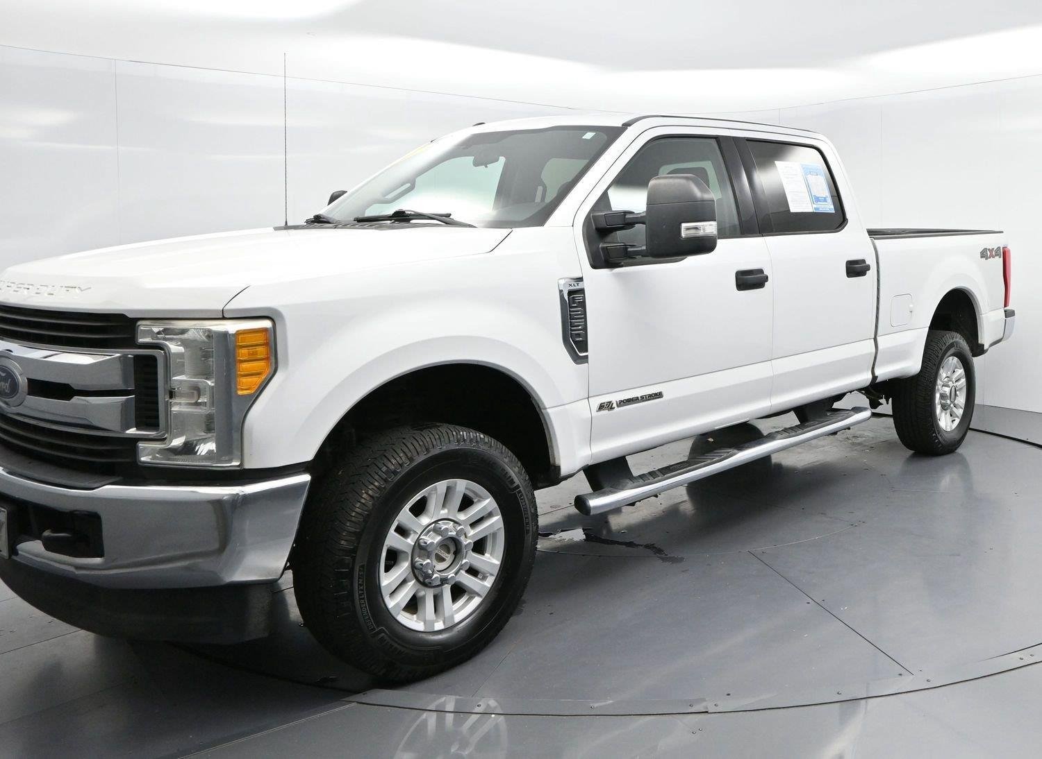 Used 2017 Ford F250 XLT AWD/4WD image 3