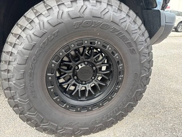 Used 2024 Ford Bronco Badlands AWD/4WD image 11