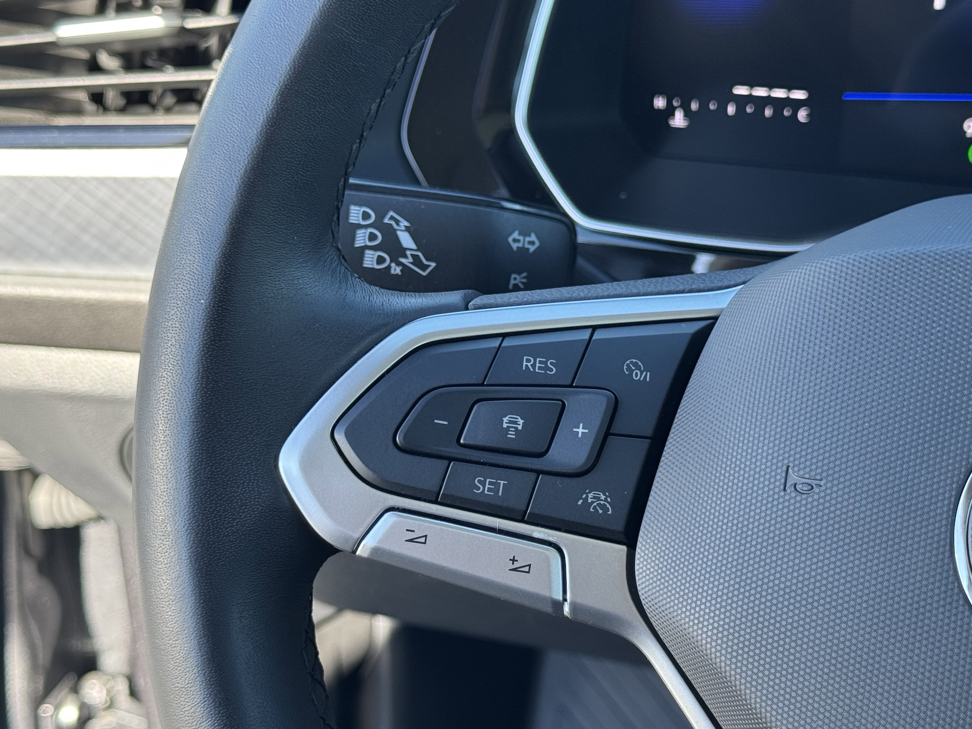 Certified 2024 Volkswagen Jetta SE image 21