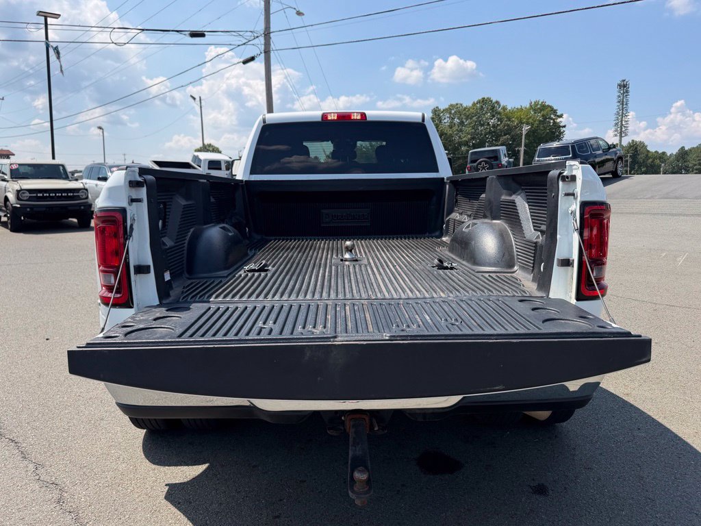 Used 2025 RAM 3500 Tradesman w/ Chrome Appearance Group AWD/4WD image 5