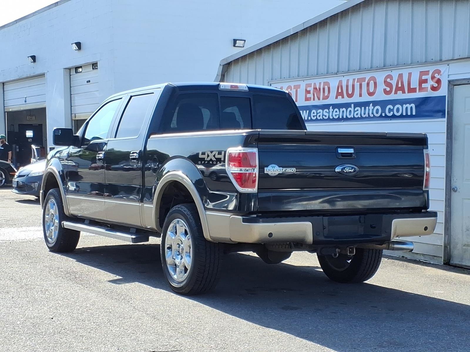 Used 2014 Ford F150 King Ranch w/ King Ranch Luxury Package AWD/4WD image 3