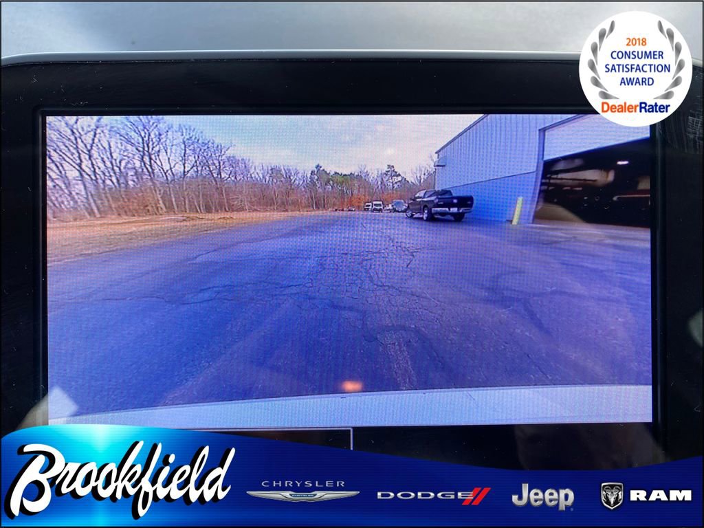 Used 2025 Chevrolet Malibu LT image 21